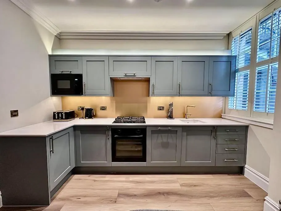 Spectacular 2 Bed, 2 Bath In Edinburgh City Centre Apartman
